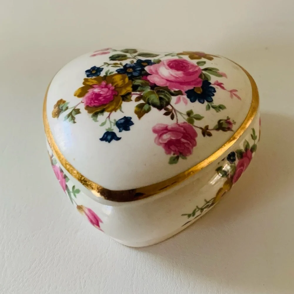 Palissy Trinket box from England